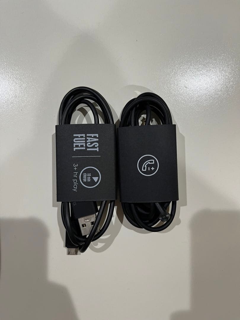 Beats Studio3 Wireless ブラック ヘッドフォン　ゴールド