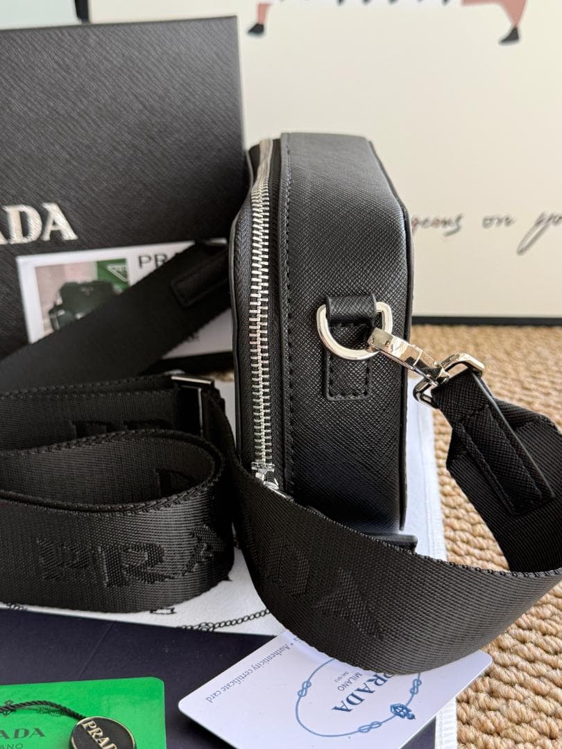 セール！ ブラック メッセンジャーバッグ