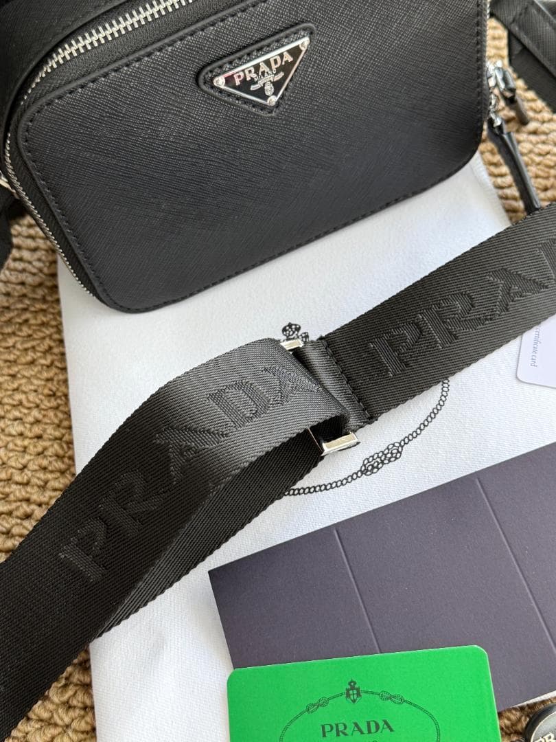 セール！ ブラック メッセンジャーバッグ