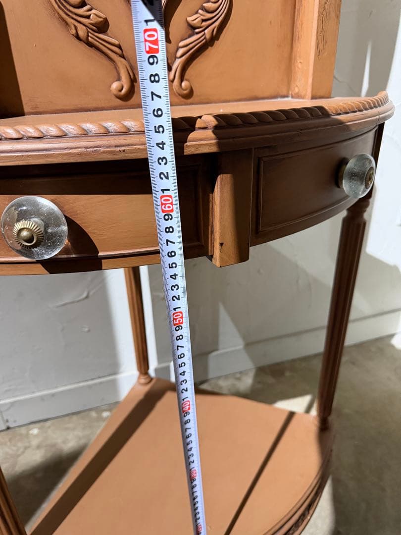 おとぎの国にあるような時計のオブジェ