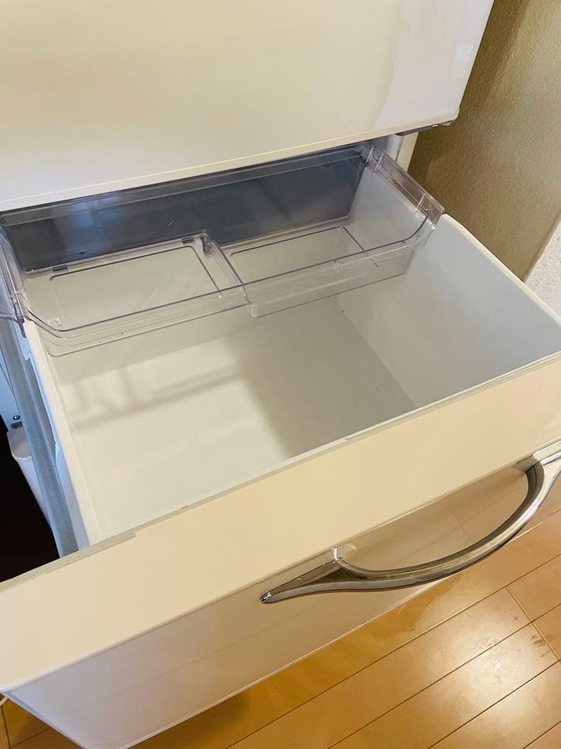 日立 3ドア 265L 冷凍冷蔵庫 R-S27AMV ホワイト レトロデザイン