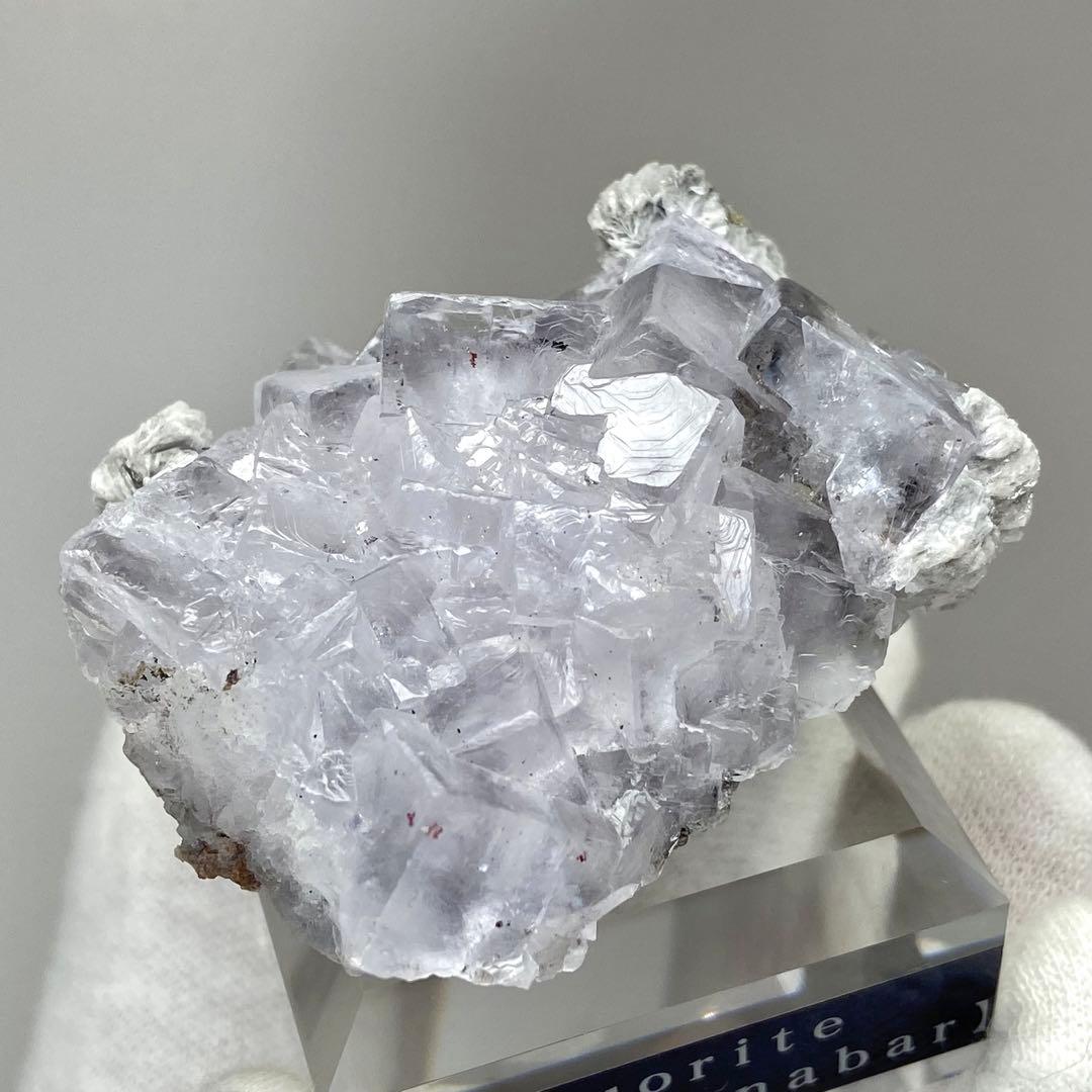 フローライト　辰砂入り　エミリオ鉱山　スペイン　鉱物標本　原石　天然石　ストーン