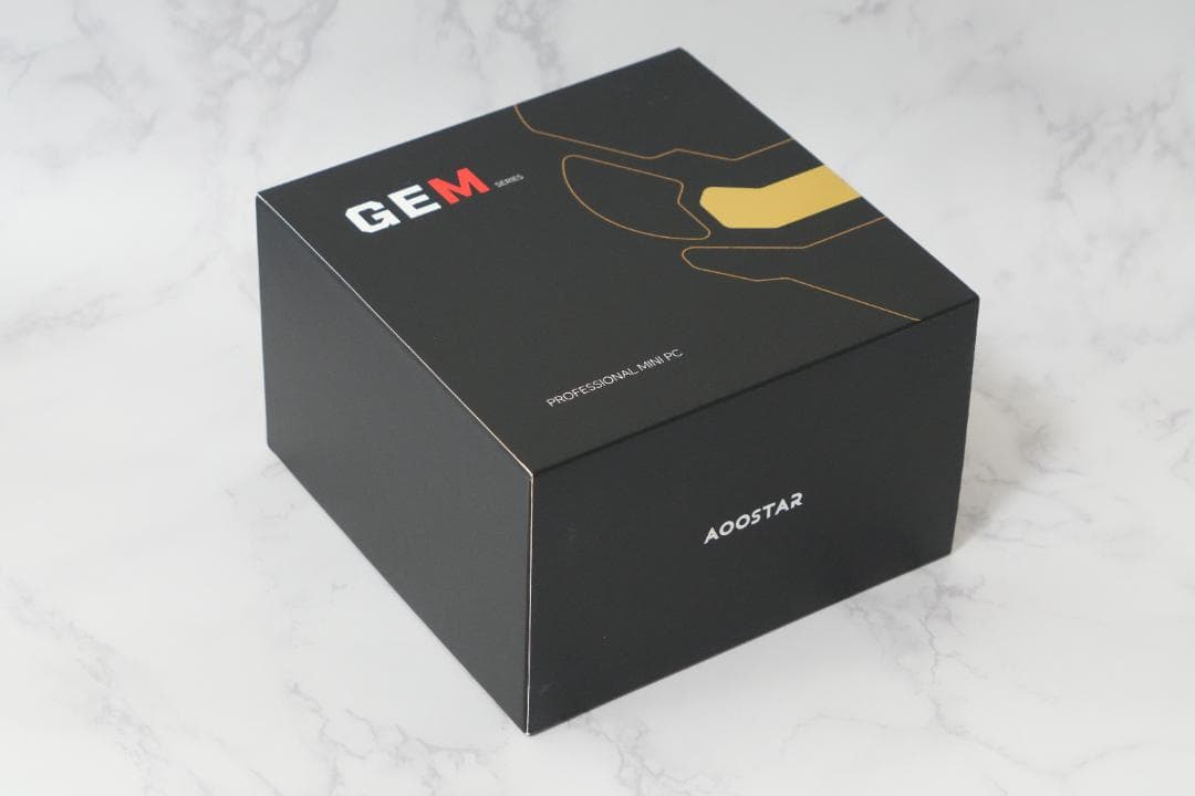 AOOSTAR GEM10 ミニPC (Ryzen7 7840HS)