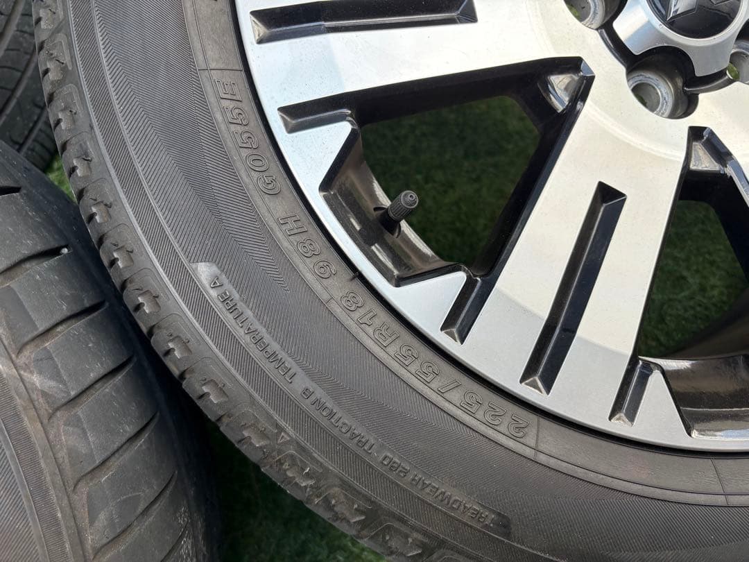 三菱 デリカd5 ホイールセット タイヤ付き