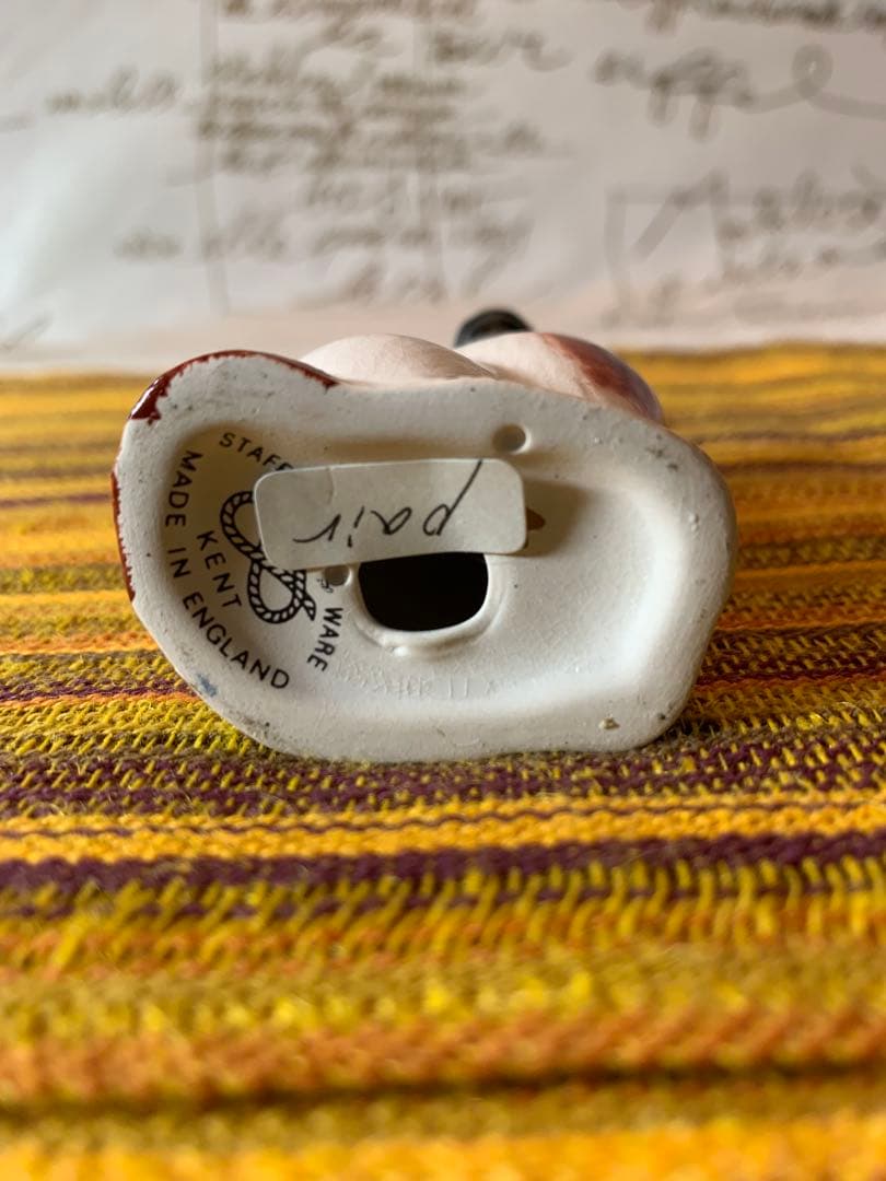 イギリス製　ビンテージのスタッフォードシャードックの可愛いミニの2匹セット！