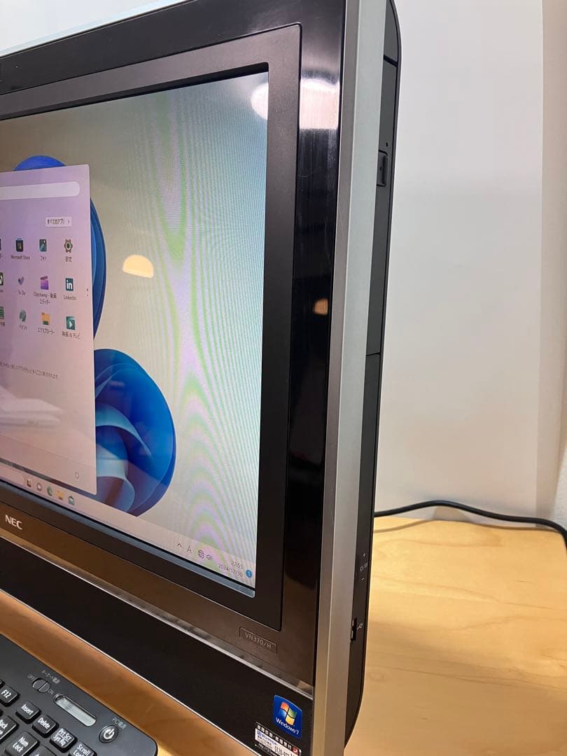 NEC 一体型デスクトップ 高速SSD256/メモリ8/カメラ/オフィス