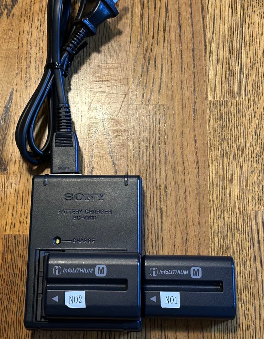 超美品SONY α900 デジタルカメラセット充実の付属品。純正アルミケース付き