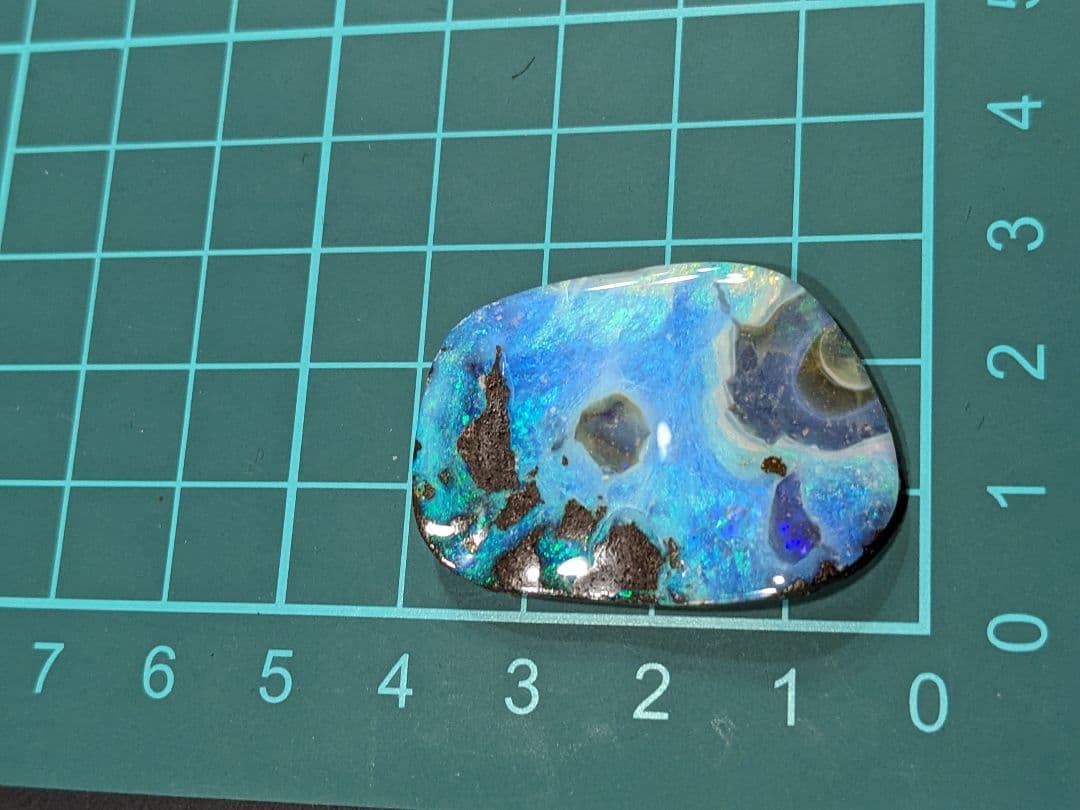 ボルダー ウォーター オパール オーストラリア