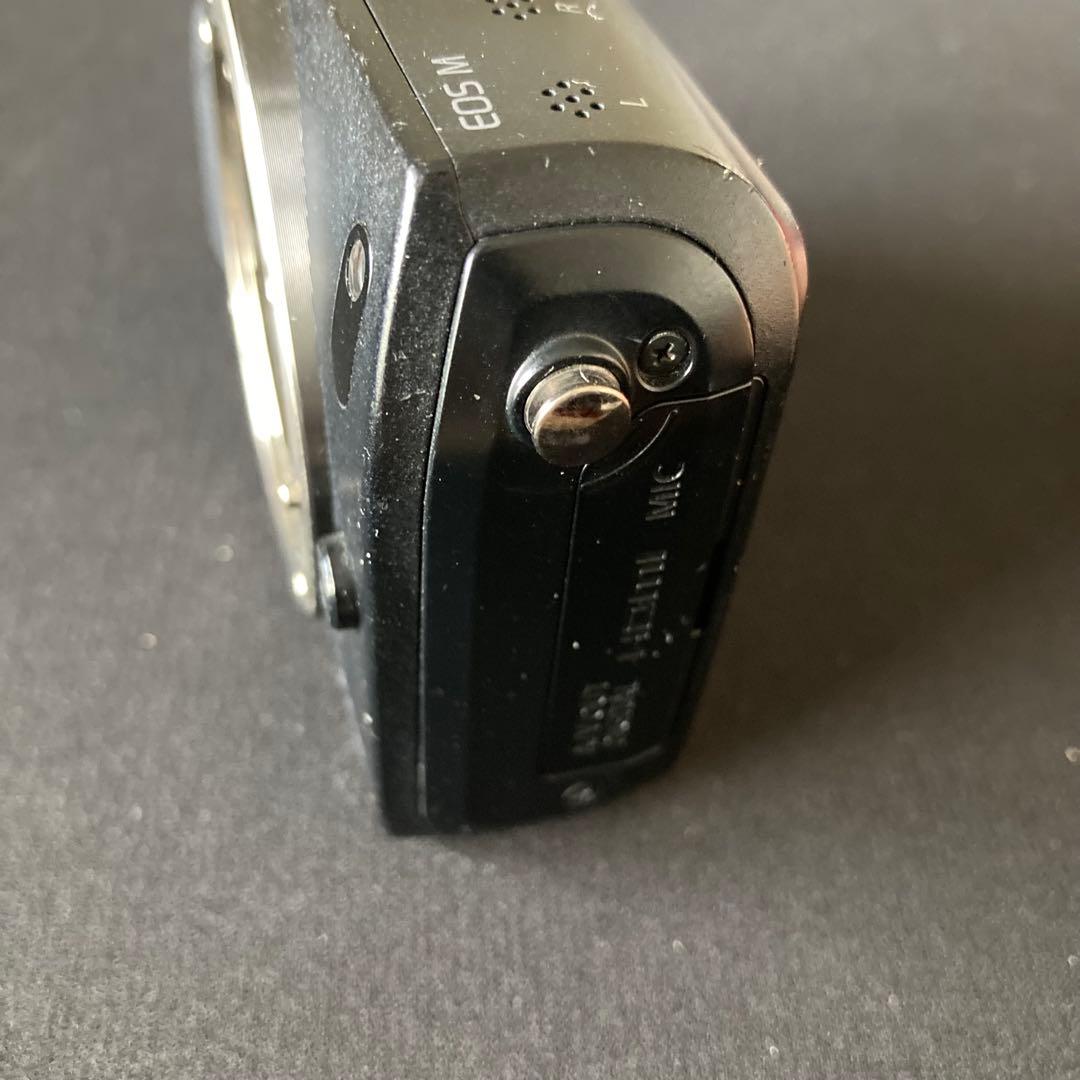 Canon EOS M ブラック 初代 ミラーレス デジタルカメラ