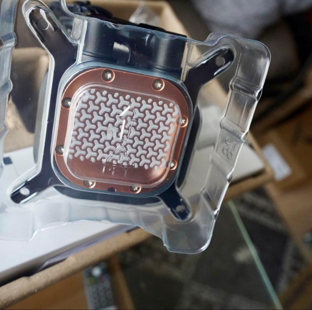 PC用ファン・クーラー CORSAIR NAUTILUS 240 RS