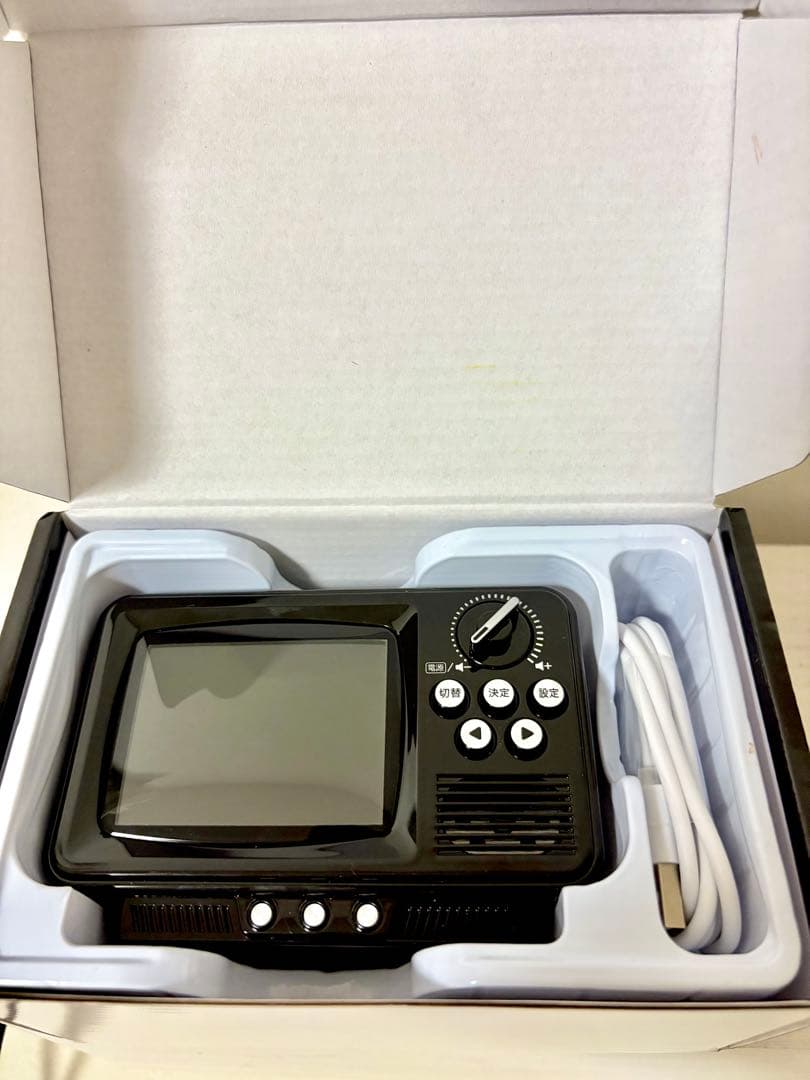 TVR-RT1（ブラック）2.8インチ液晶付きポータブルワンセグ・WINTECH