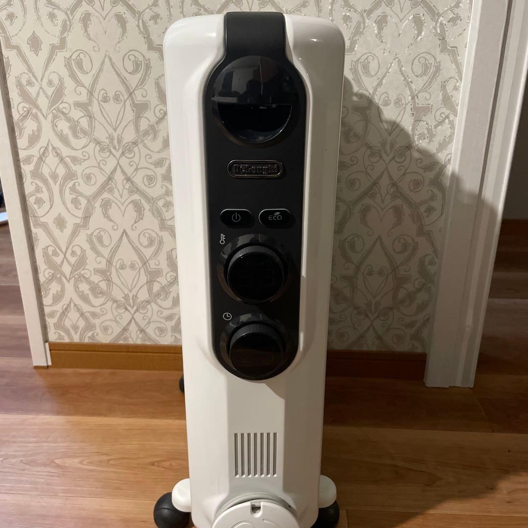 デロンギ　オイルヒーター(RHJ35M1015-BK)