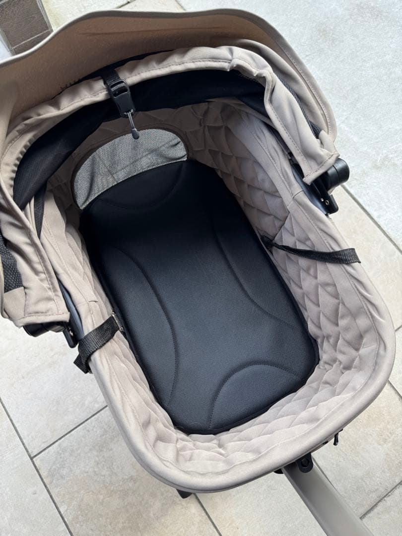 【もーこ】AIRBUGGY WIZ X ペットカート ヴィンテージカーキー