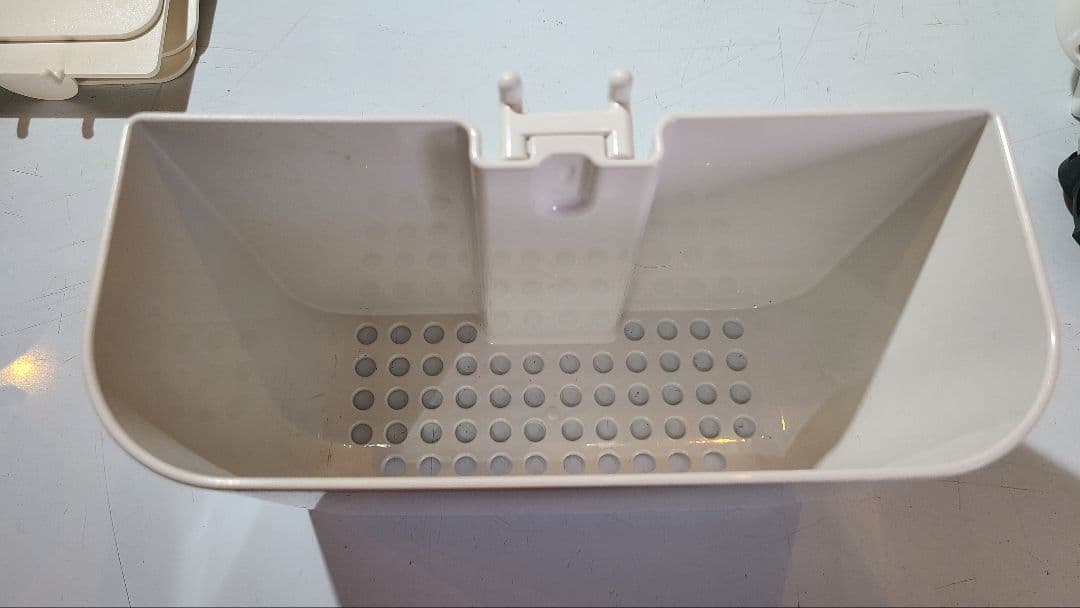 ホワイト 穴あきデザイン 収納トレイセット