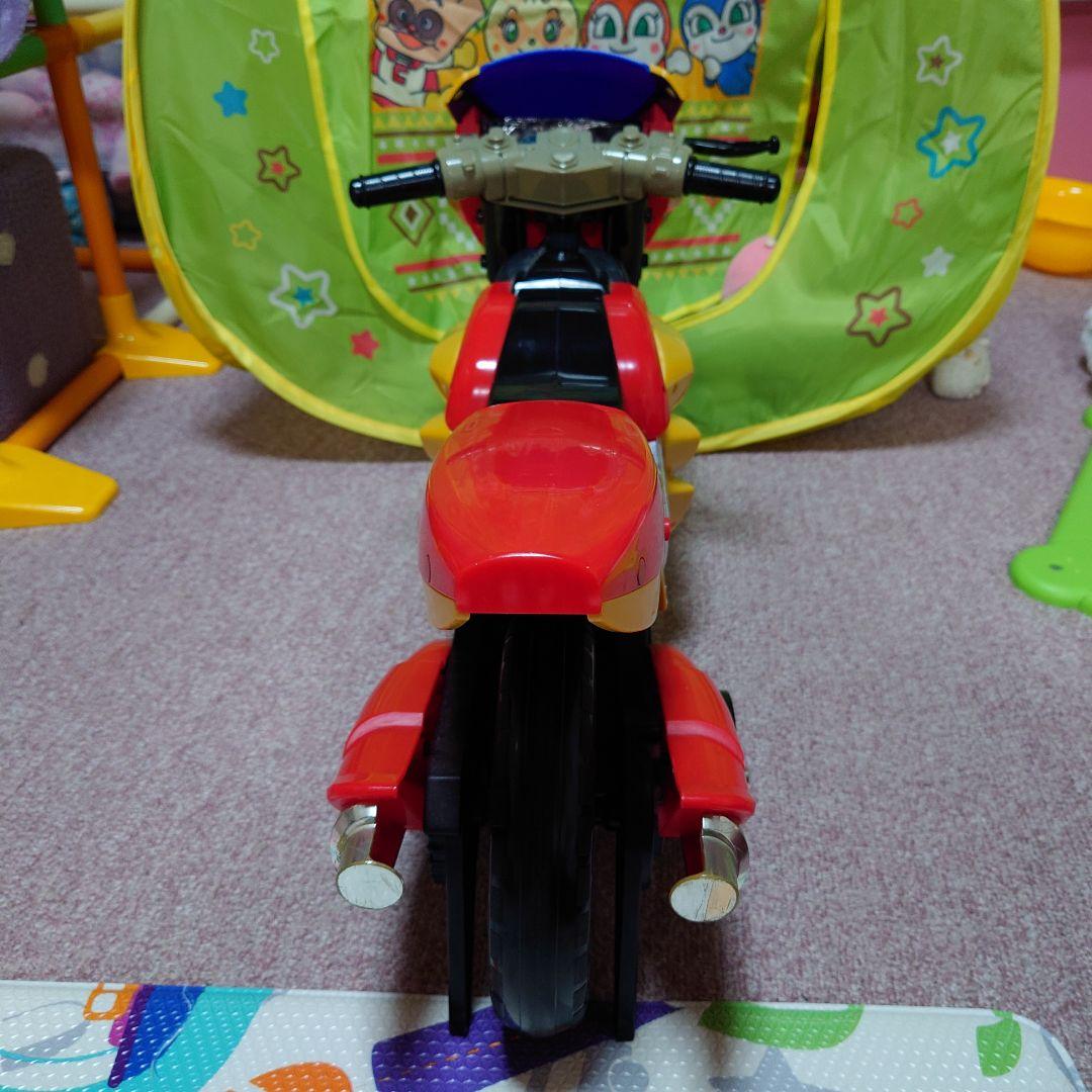 仮面ライダー　乗用バイク　乗用玩具