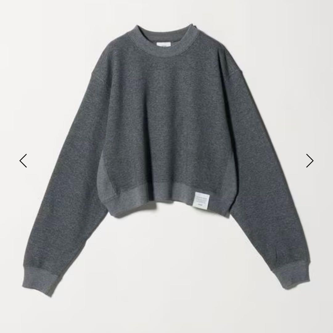 HYKE 》クロップド スウェット