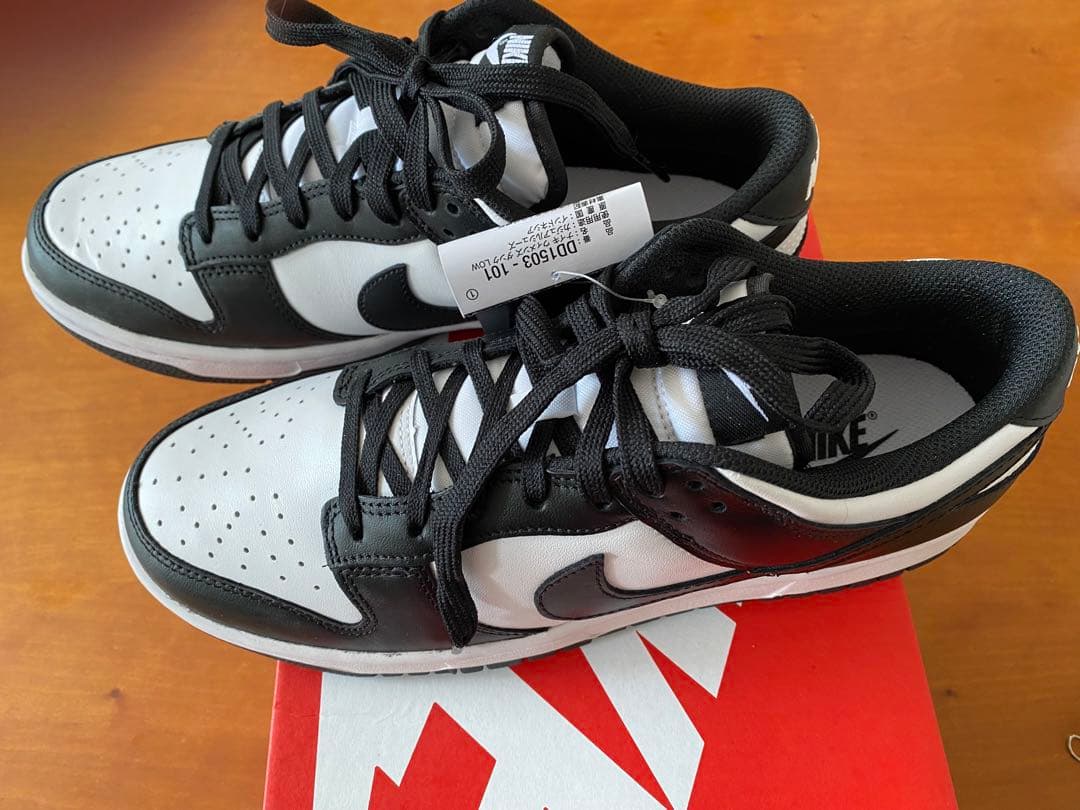 シューズ(女性用) NIKE DUNK LOW