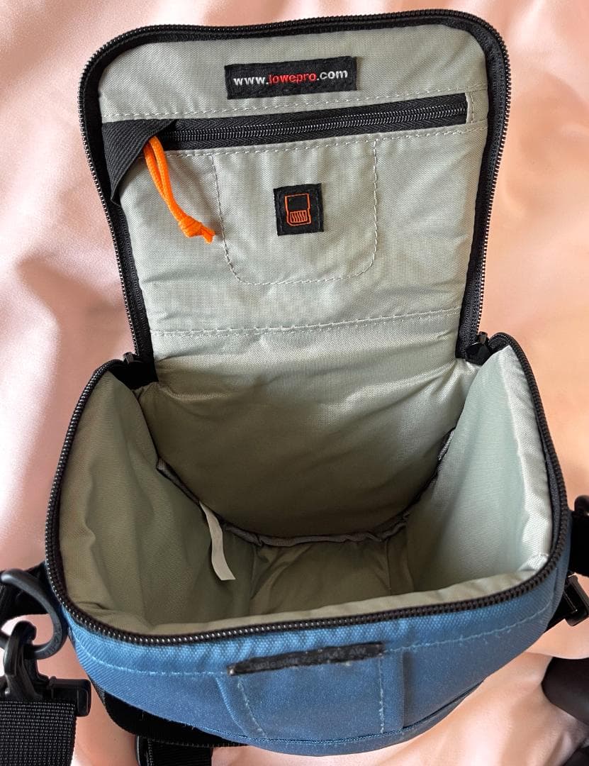 Nikon D3000 / AF-S 18-70mm レンズセット 中古