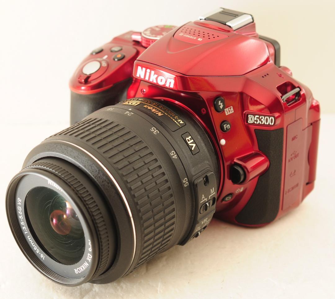 Nikon D5300 レッド デジタルカメラ＆18-55レンズ付き
