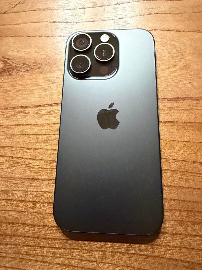 【美品】　iPhone16Pro 256GBブラックチタニウム SIMフリー