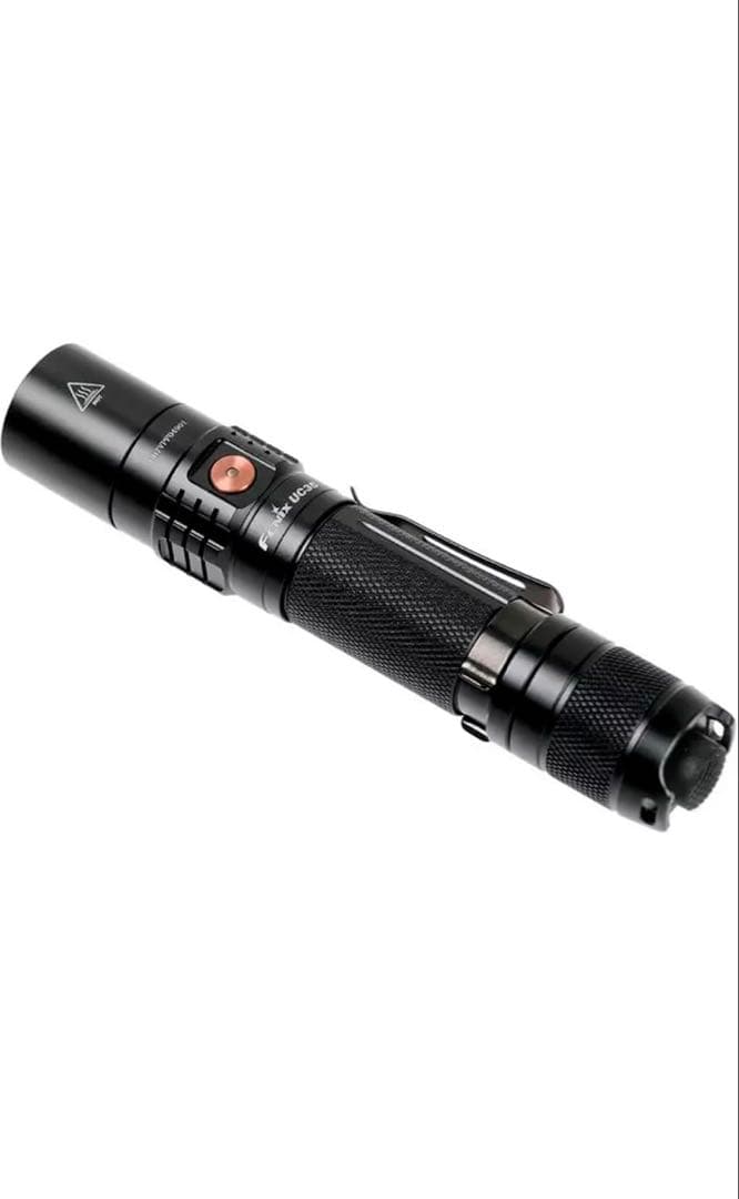 新品未開封　Fenix UC35 V2.0 フラッシュライト最大1000ルーメン