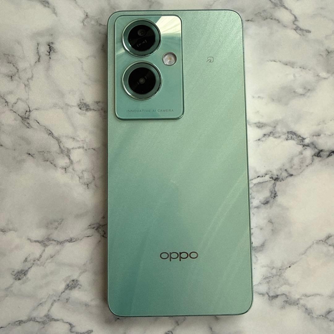 OPPO A79 5G グローグリーン 本体　スヌーピーのケース付き