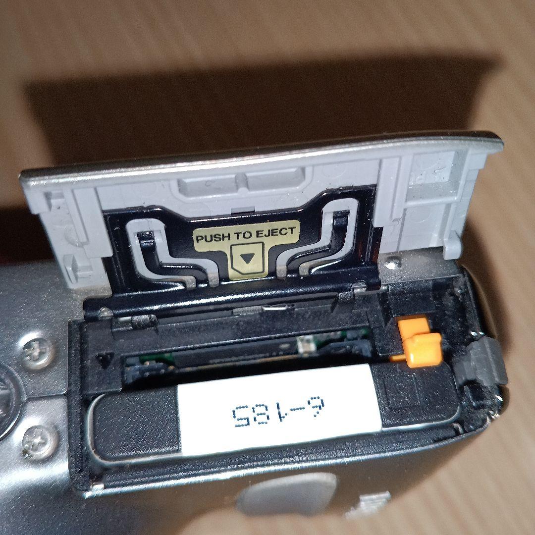 FUJIFILM F550EXR 15倍ズーム　充電器　SDカード付