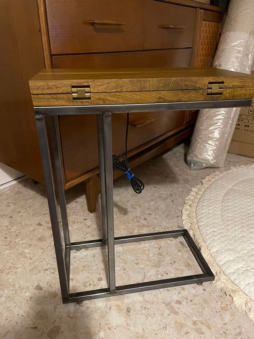 ジャーナルスタンダードファニチャー　サイドテーブル