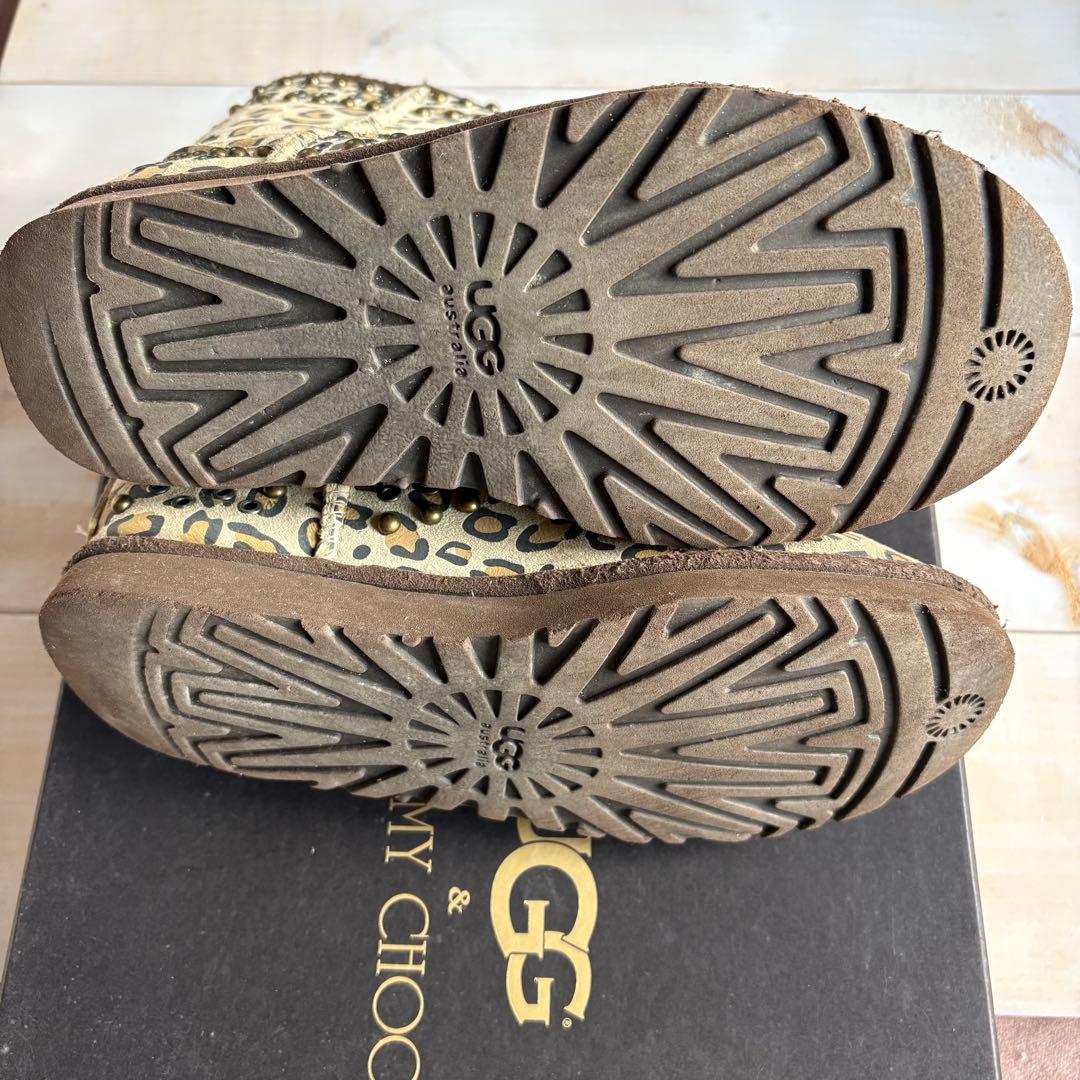 UGG×Jimmy CHOOヒョウ柄スタッズ　ムートンブーツ