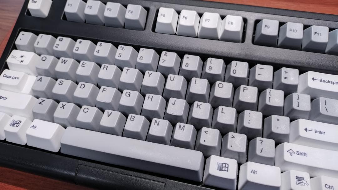 【全キー動作確認済美品／赤Esc】UNICOMP Model M UA40P4A