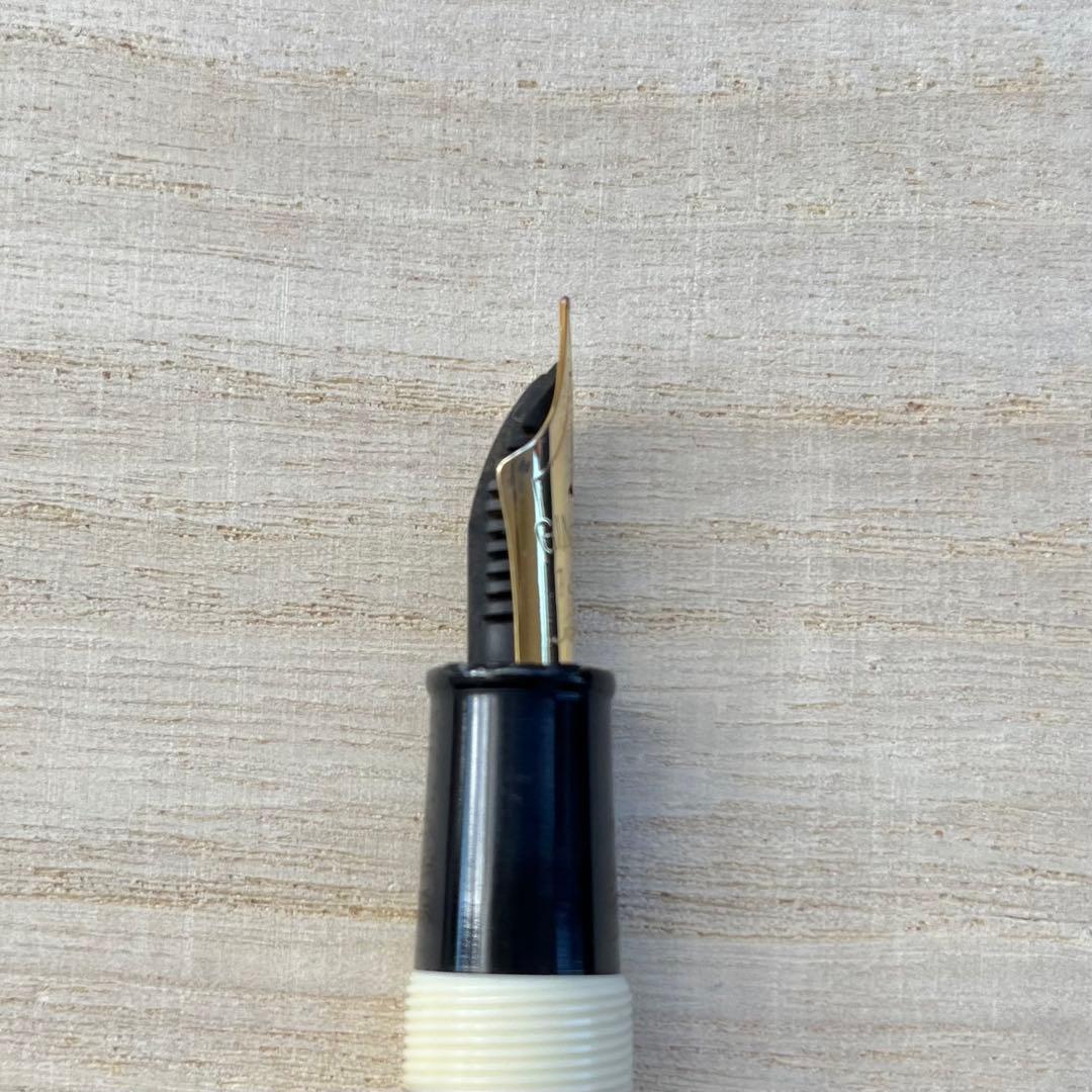 LS-Jモリソン万年筆 水牛角 兜木銀次郎 14Kニブ