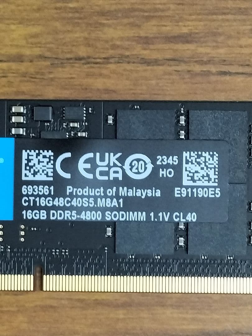 Crucial 32GB DDR5-4800 SODIMM メモリ