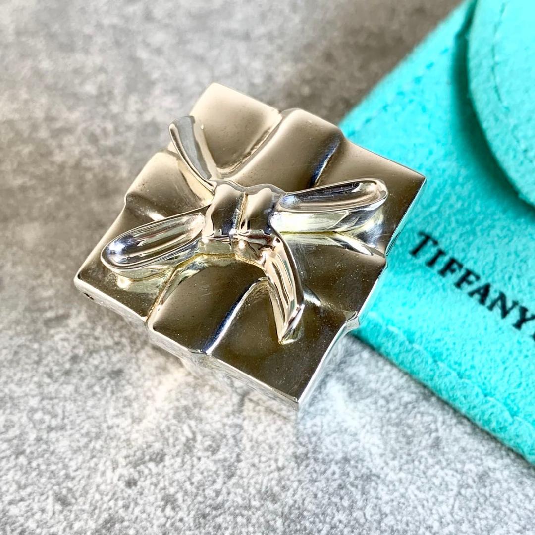 ティファニー ギフトボックス ジュエリーケース ピルケース シルバー SP1e