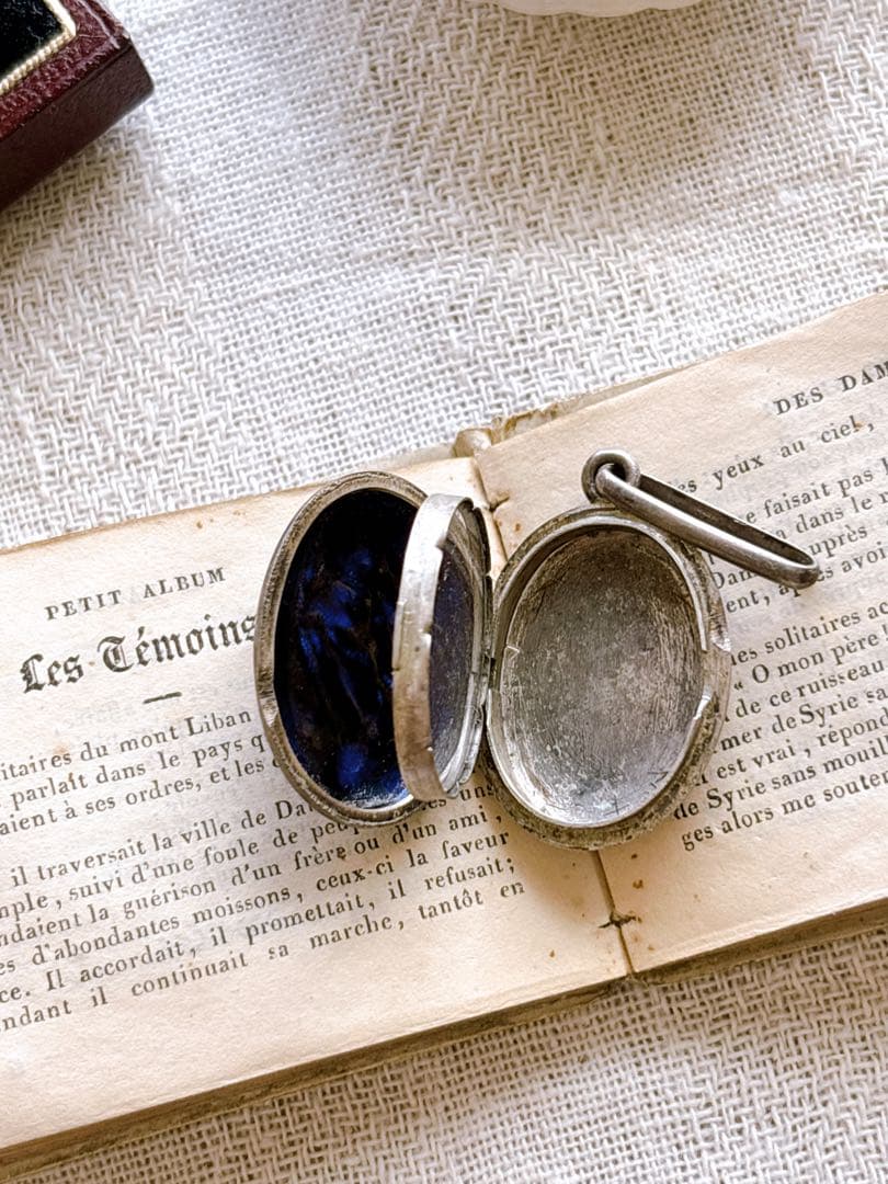 フランスアンティーク　ペンダントトップ・つばめ