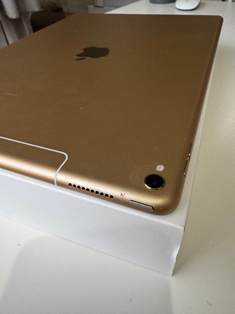 【訂正】iPad pro 12.9 256GB 第ニ世代　ジャンク品