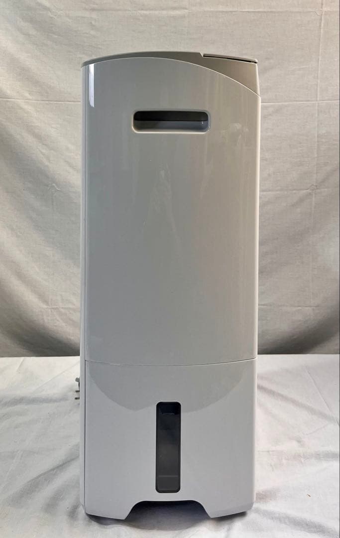 ② Panasonic 衣類乾燥除湿機 F-YC120HUX 2021年製