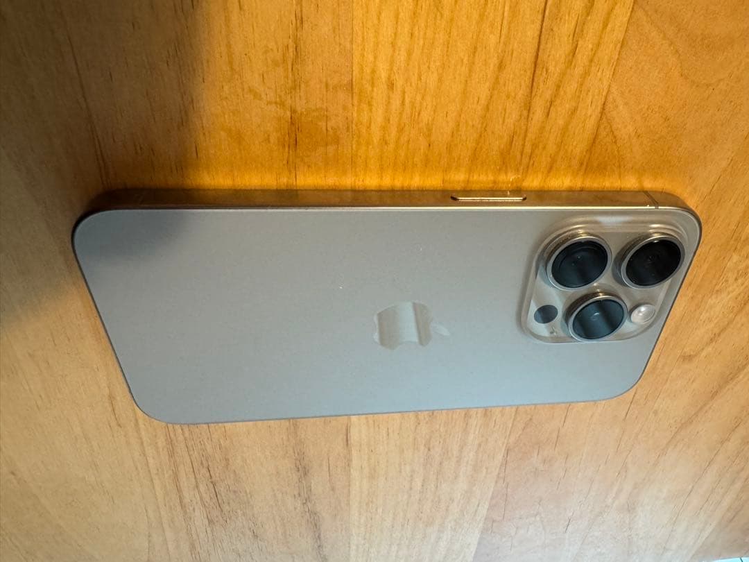 iPhone 15 Pro 128GB ナチュラルチタニウム SIMフリー