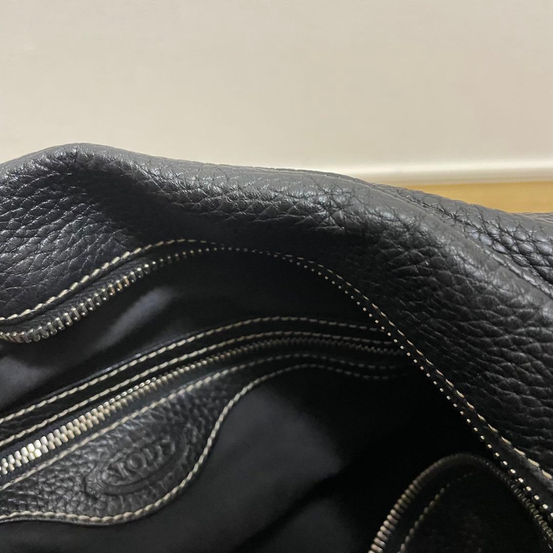 《美品》TOD’S （トッズ）レザー セミショルダーバッグ ブラック 黒
