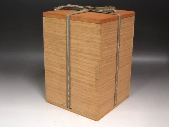 ★　金城次郎　魚紋壺　遊び心ある一品です★x533