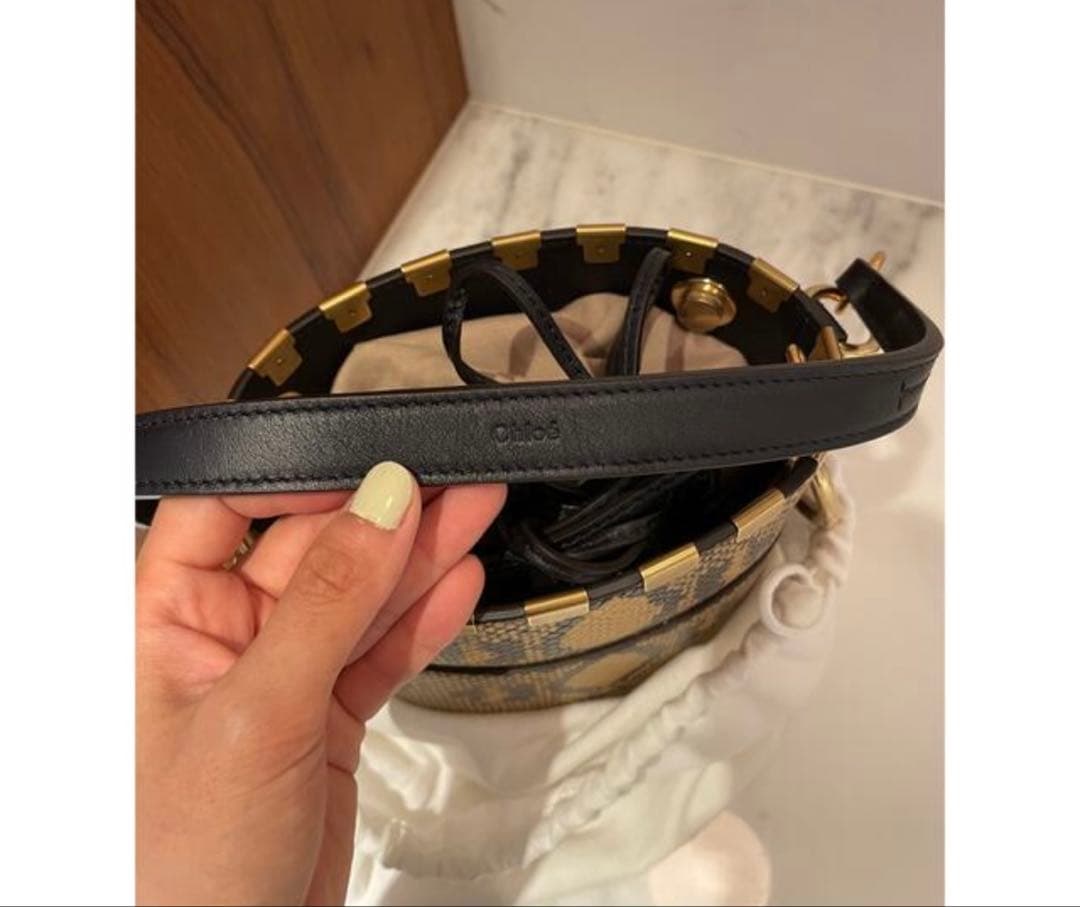 a*i様 ヘビ柄バケットショルダーバッグ