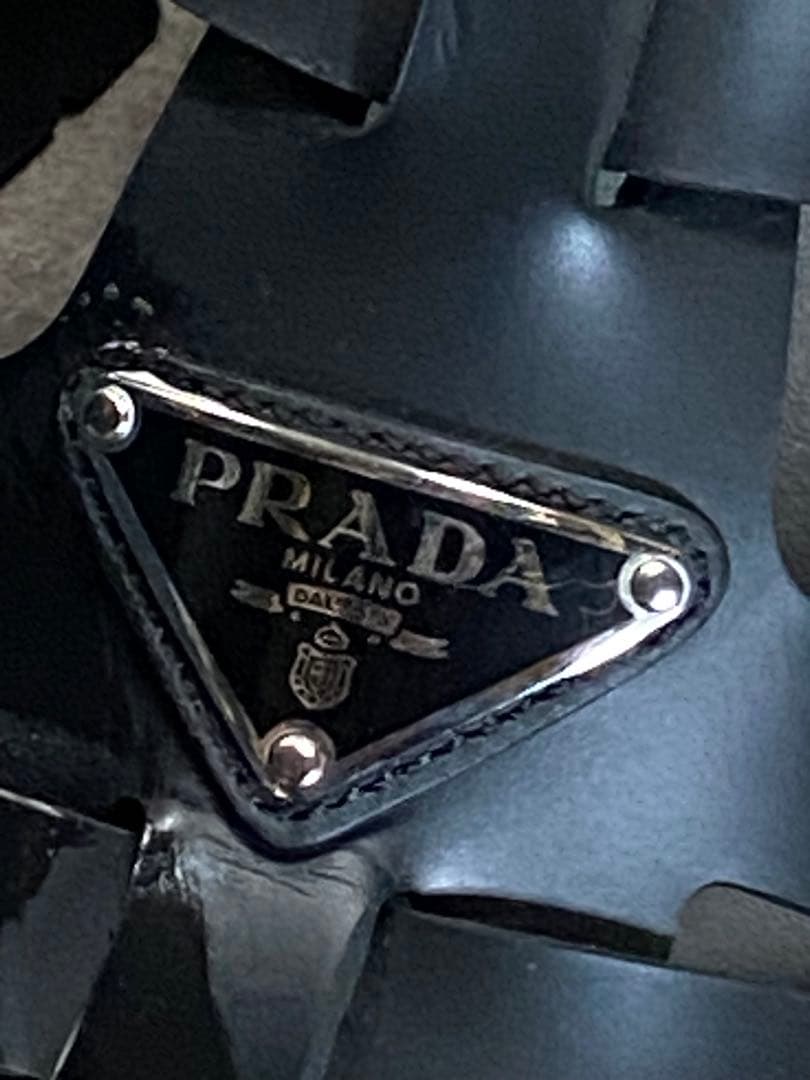 PRADA ブラック スポーツサンダル