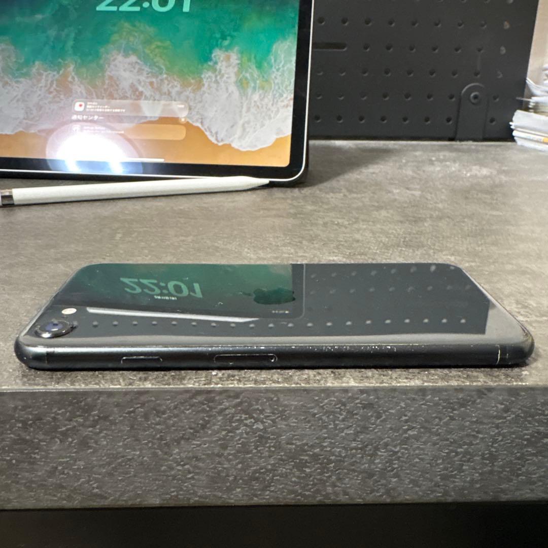 Apple iPhone SE 2 本体