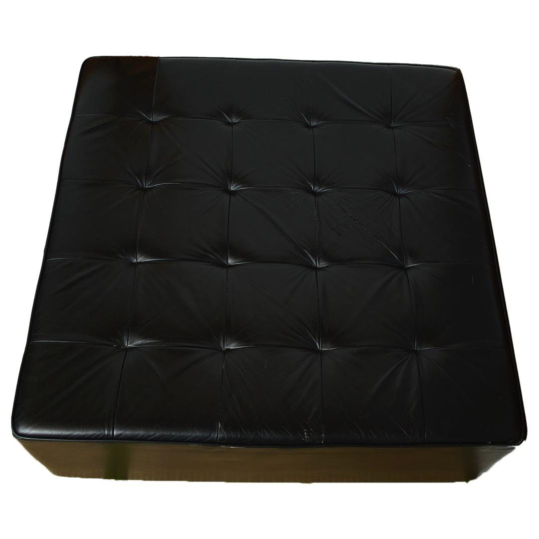 Cassina ブラック オットマン