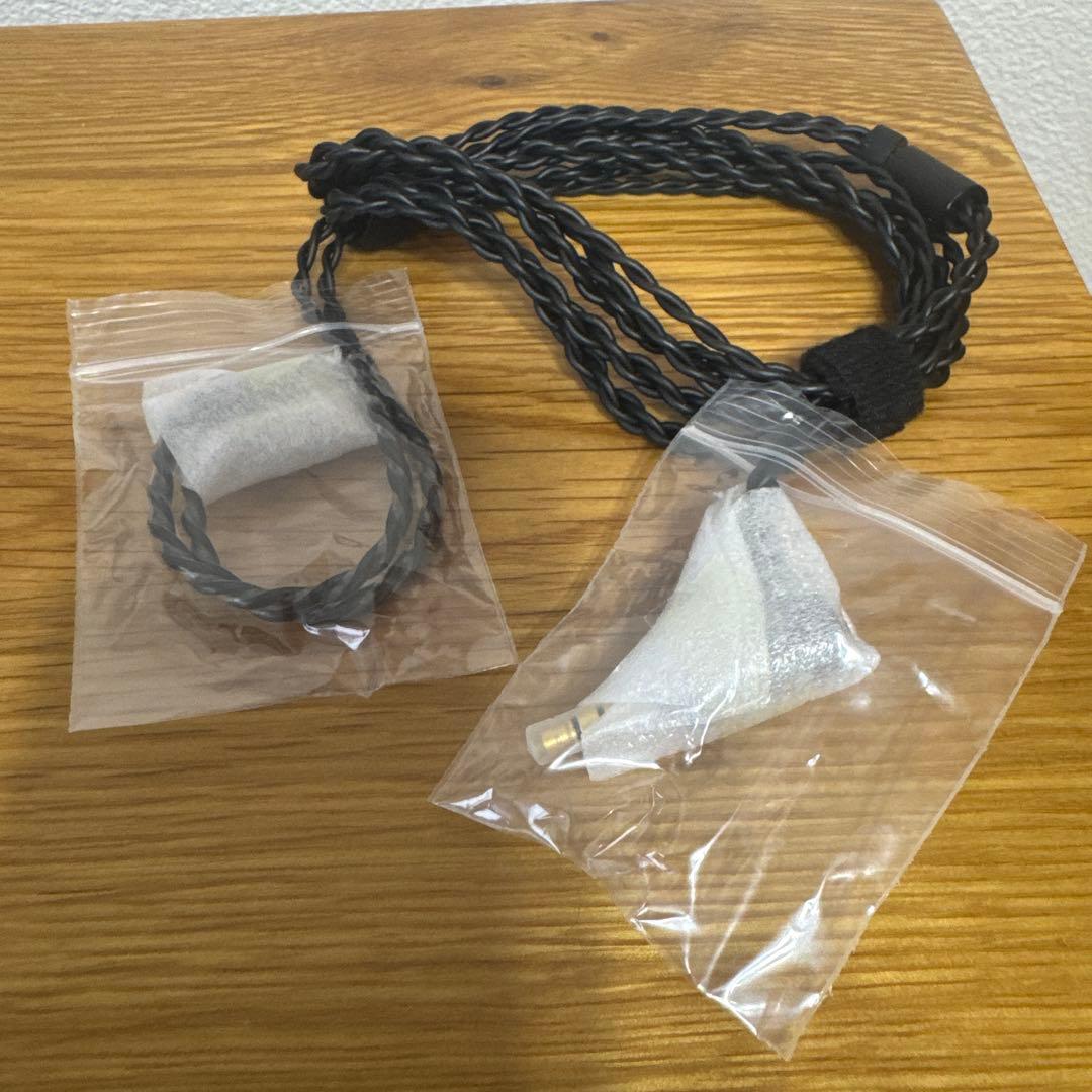 イヤホン Madoo typ512