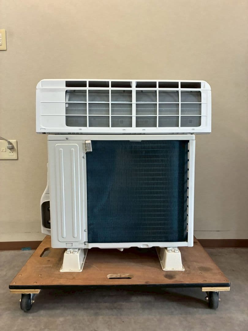 2134 リエア【YHA-S25P-W】2024年製 8畳 エアコン 中古