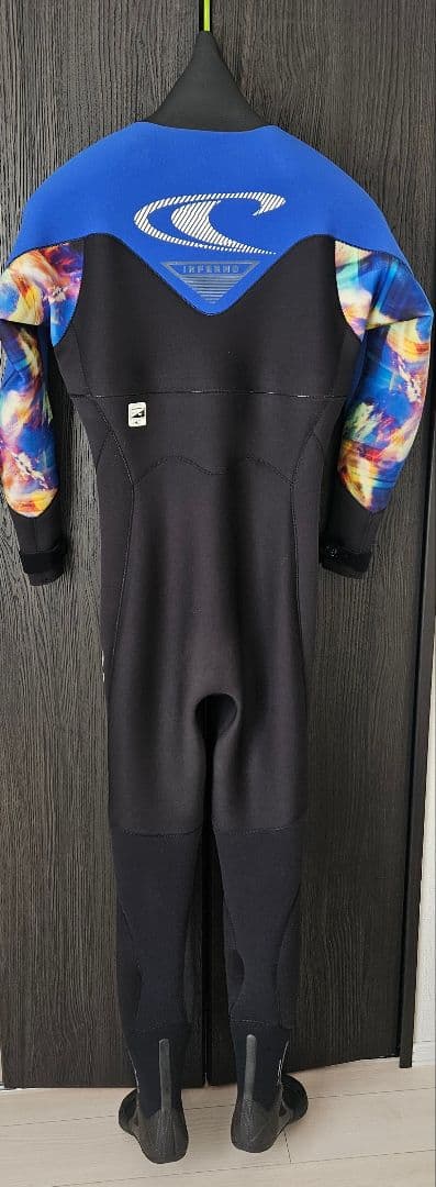 【超美品】O'Neill オニール ドライスーツ