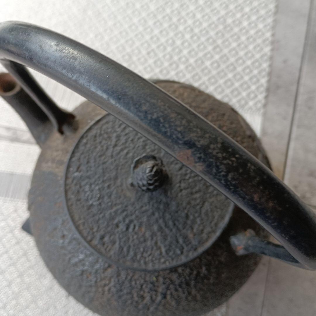 馬の浮彫り 鉄瓶