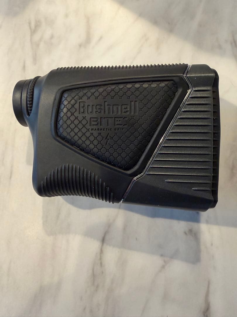 Bushnell PRO XE ゴルフ用距離計