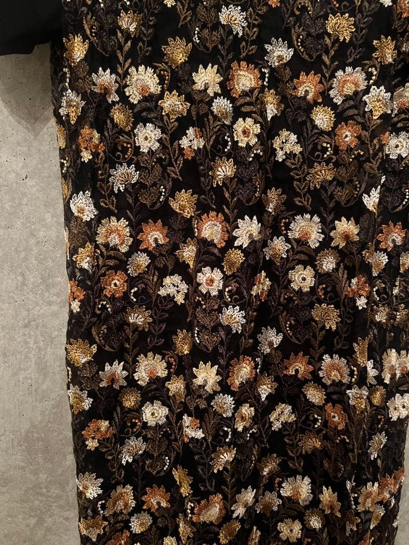 LOKITHO 花柄刺繍ワンピース