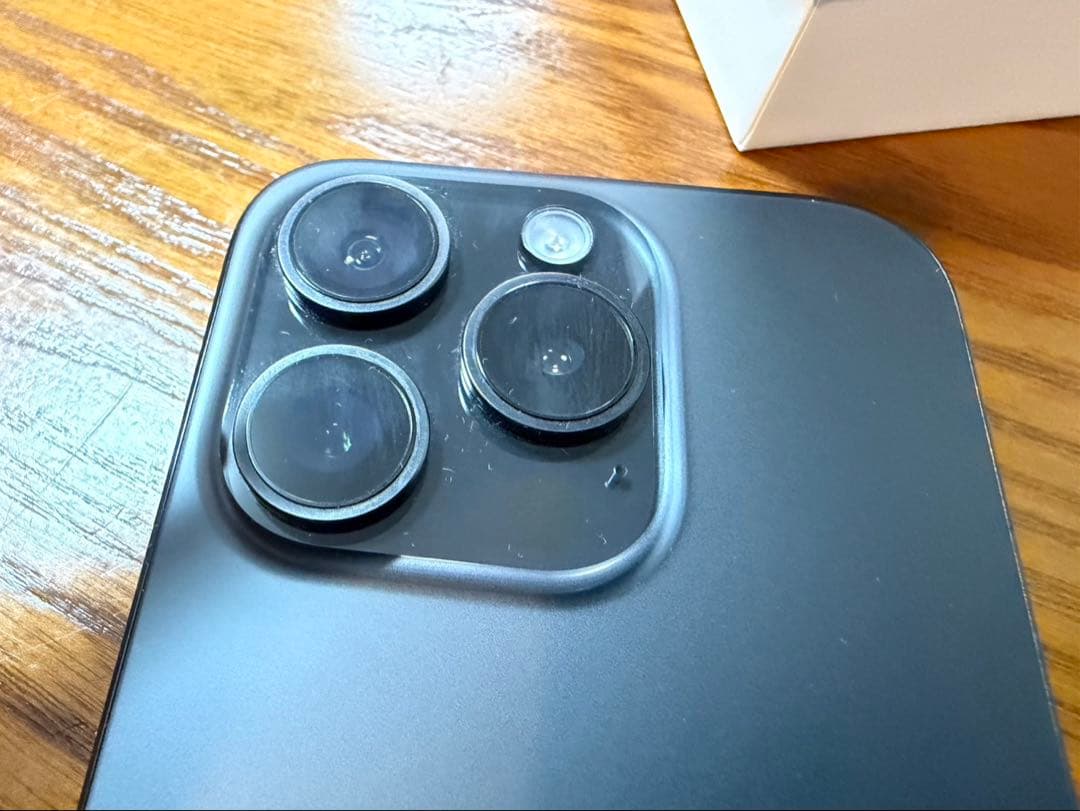 値下げ【美品】iPhone 15 Pro 128GB SIMフリー 本体